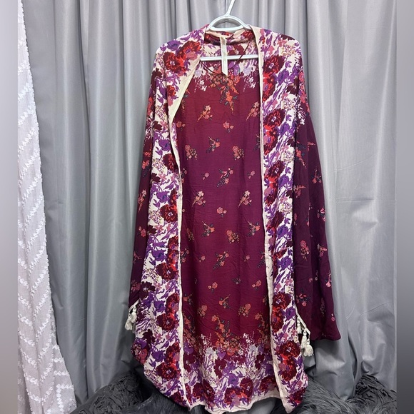 Free People bali Wrapped in Blooms Tassel Trim Wrap kimono #14 - Picture 3 of 9